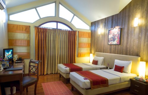 Hotel Rhythm Grand Suite 100% Money Back 𝗕𝗢𝗢𝗞 Tiruchirappalli Hotel  𝘄𝗶𝘁𝗵 ₹𝟬 𝗣𝗔𝗬𝗠𝗘𝗡𝗧